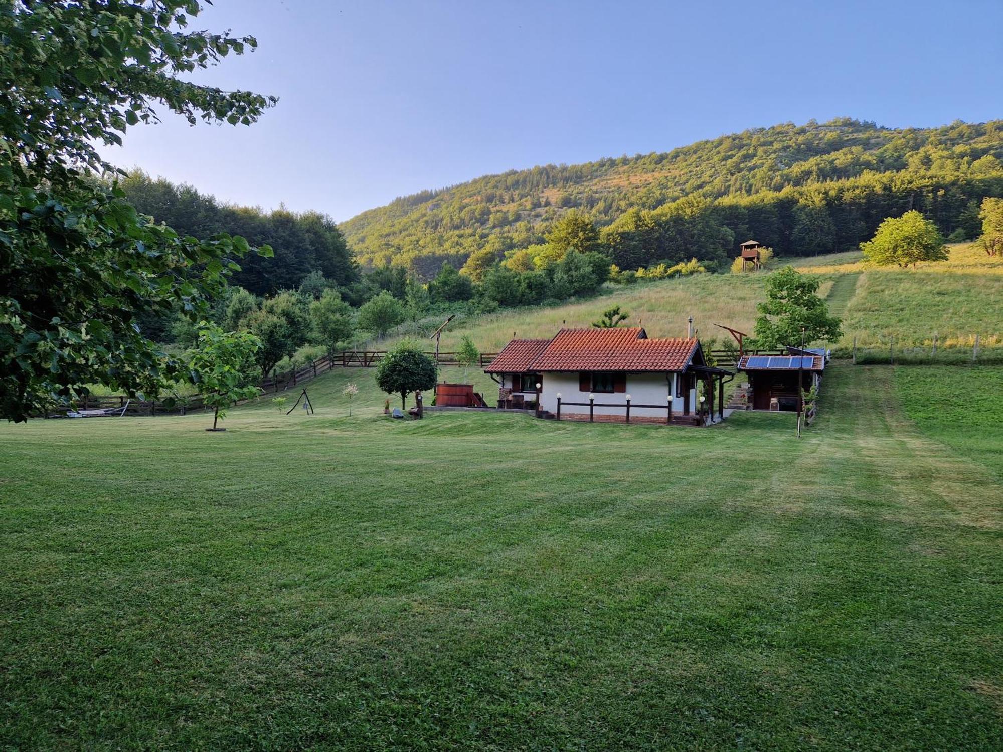 Vikendica Klocanica Villa Strmosten Exterior photo